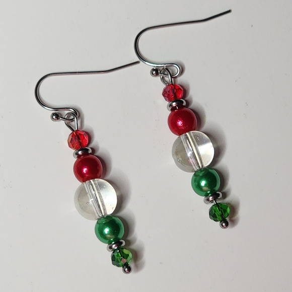 Handmade Christmas Red & Green Dangle Pearls & Crystals Earrings - Picture 5 of 5